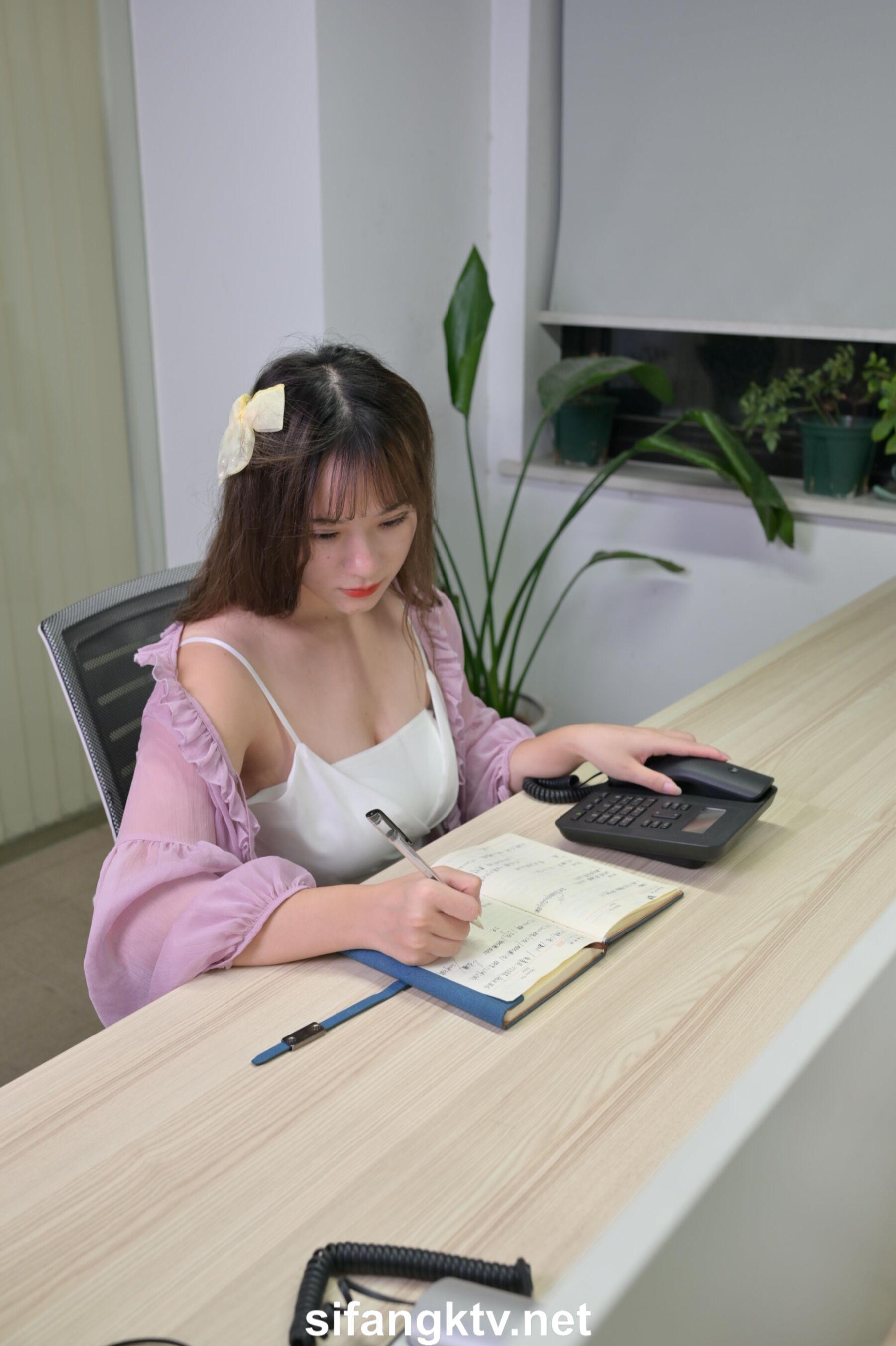 国模人体 国模小唯大尺度性爱人体私拍套图(16)