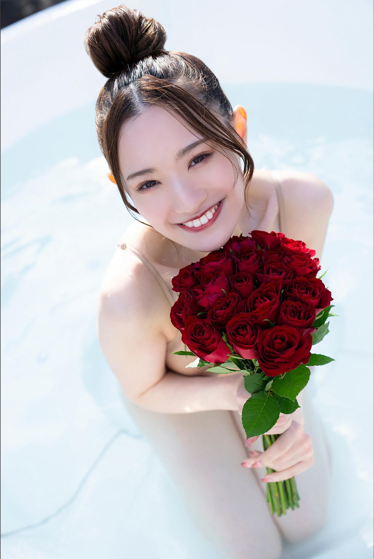 Kana Nakada 中田花奈, ヤンマガデジタル写真集 「もっとずっと、かなりん」 Set.02(24)