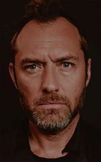 Jude Law - Page 3 TxhxpAoX_o