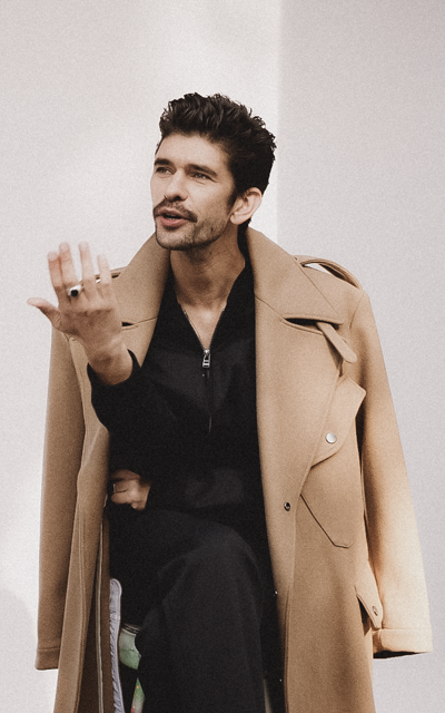 Ben Whishaw 0K9iqYnw_o