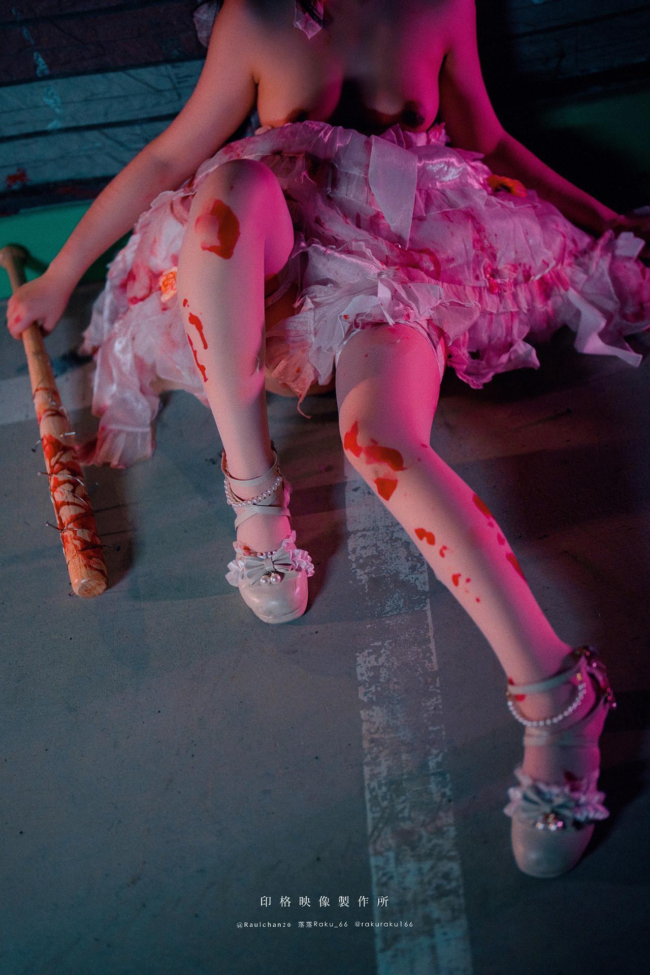 落落Raku, 写真集 孤独的玛丽 Lonely Mary(25)