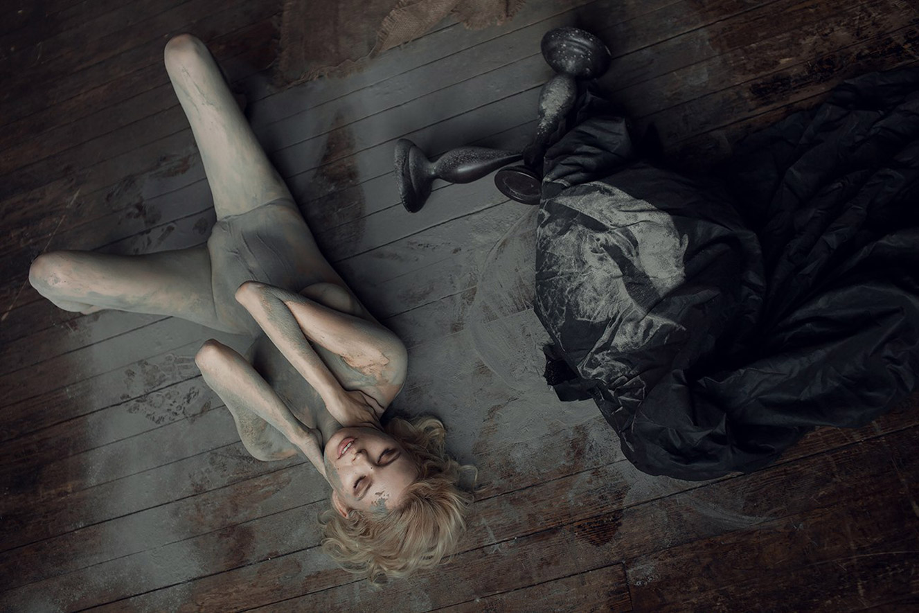 Юлия Логачева / Julia Logacheva nude and dirty by Zhak Mea Юлия Логачева / Julia Logacheva nude and dirty by Zhak Mea