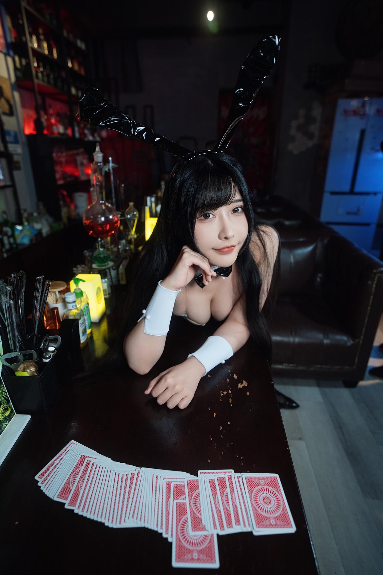 Cosplay 糖果果candy – 黑胶兔兔2 Set.02(21)