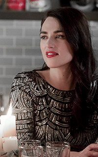 Katie McGrath FpvdD8Dy_o