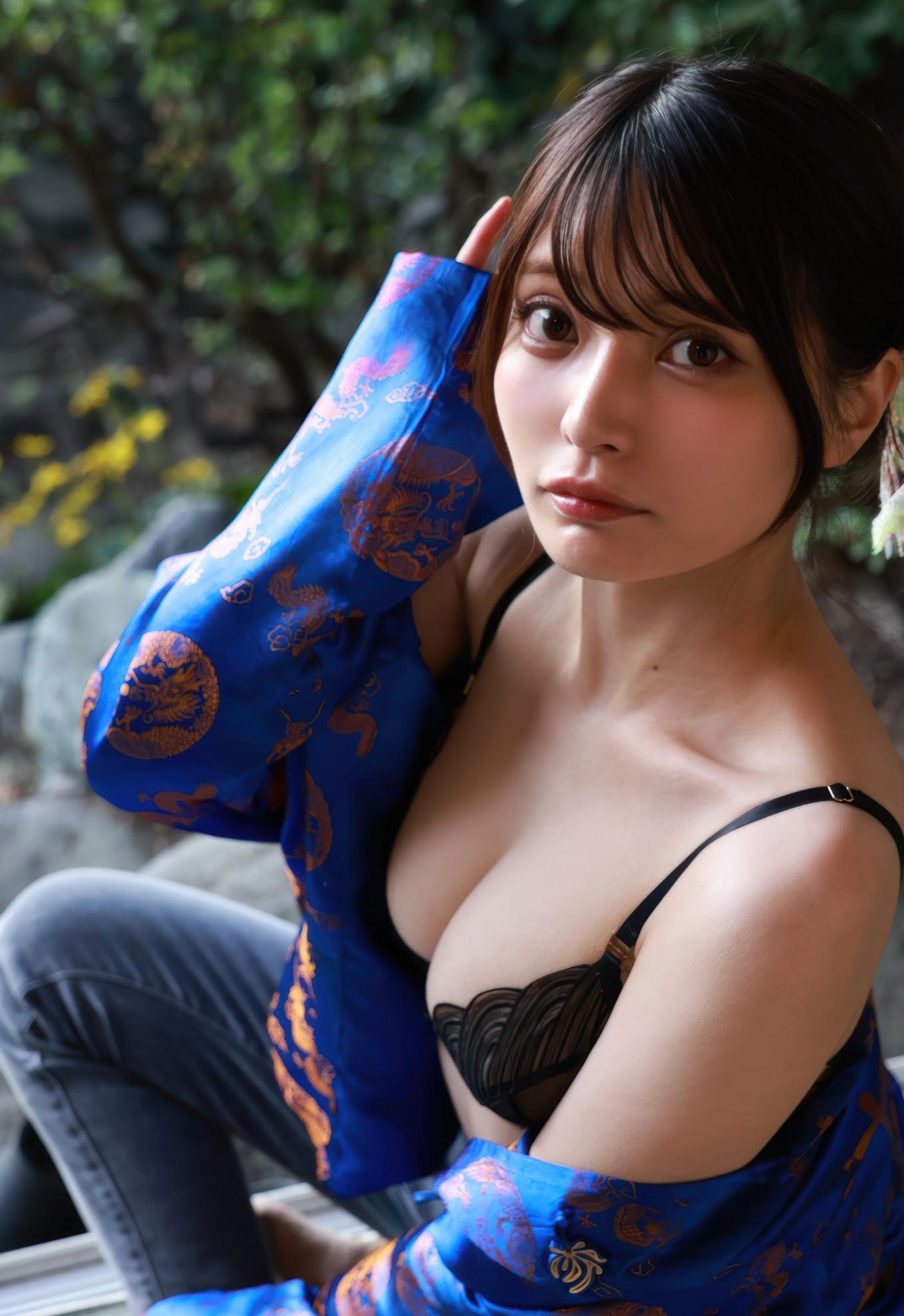 Sayaka Nitori 似鳥沙也加, 旬撮ガール Vol.4 振り向けばインスタ女王(8)