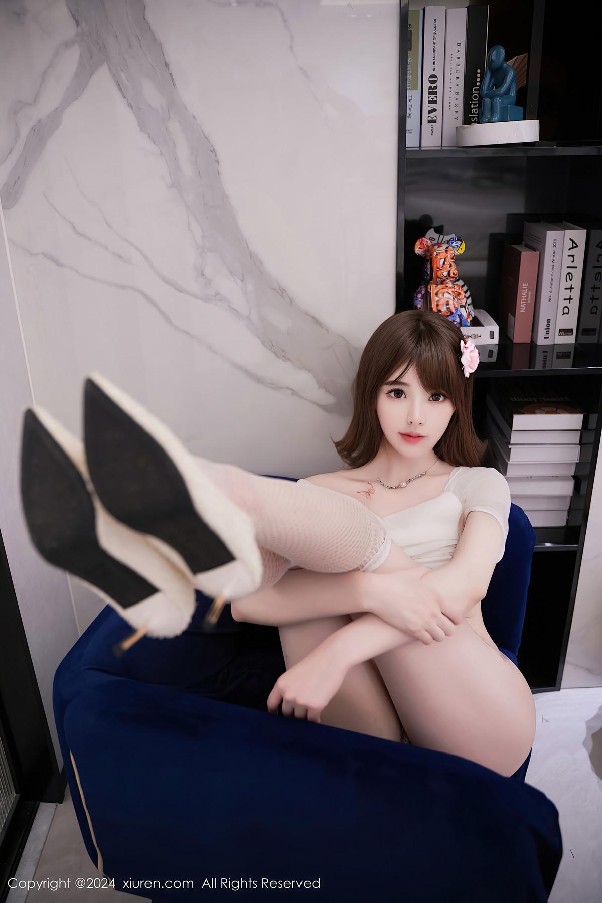 XiuRen秀人网 No.8407 梦灵儿Mini(17)