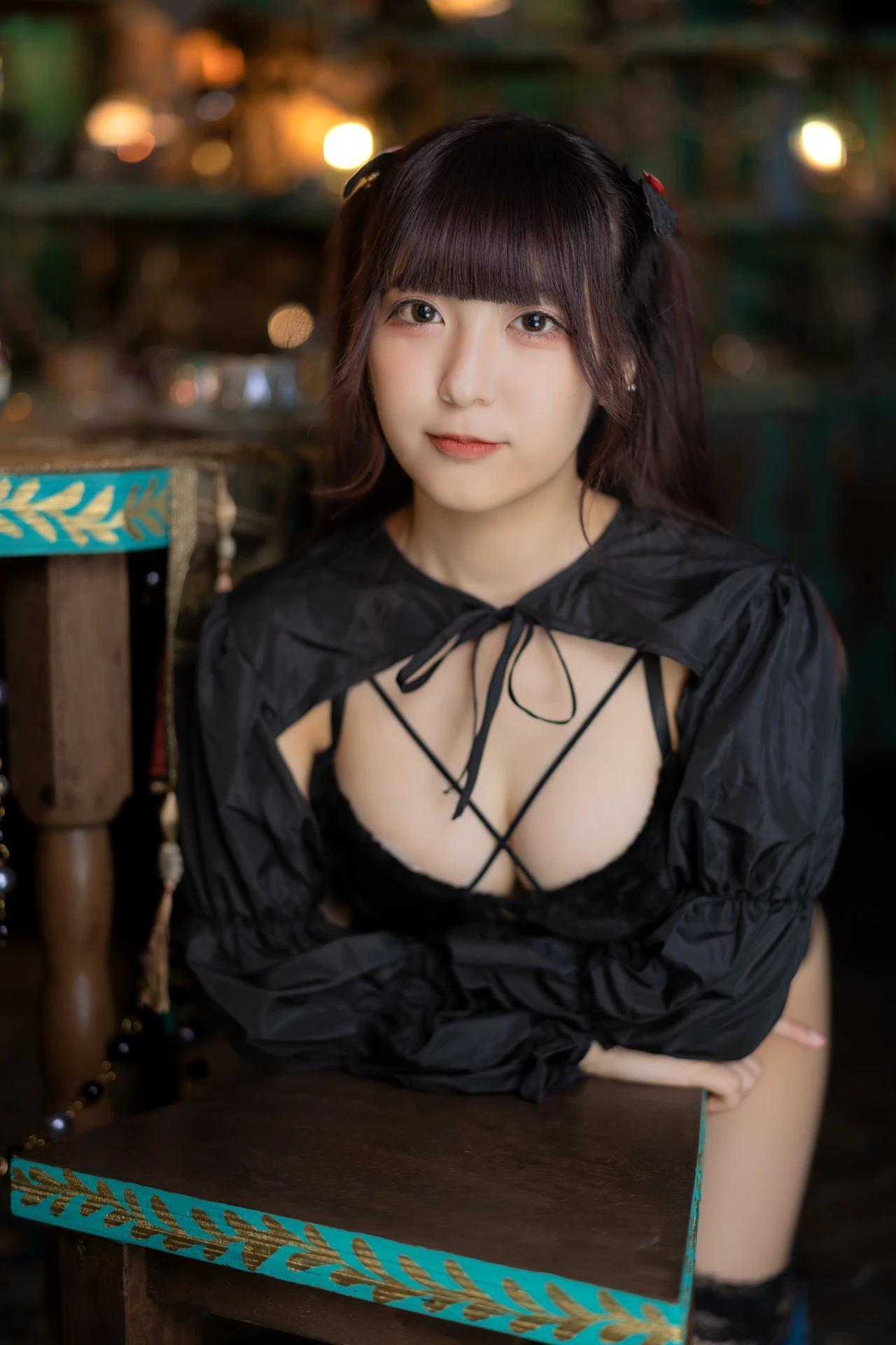 Ai Takanashi 高梨あい, 写真集 「Reversible-Wing」 Set.01(31)