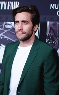 Jake Gyllenhaal - Page 4 PgExAaQR_o