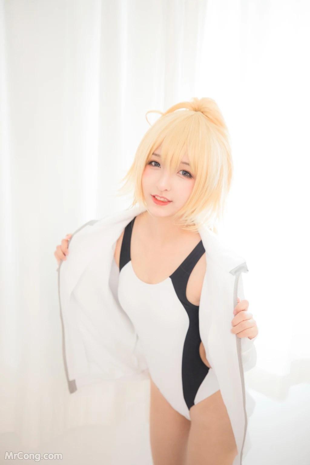 Coser@神楽坂真冬 Vol.036: 电子相册-白贞德《Swimingthedrea》(150 photos)(2)