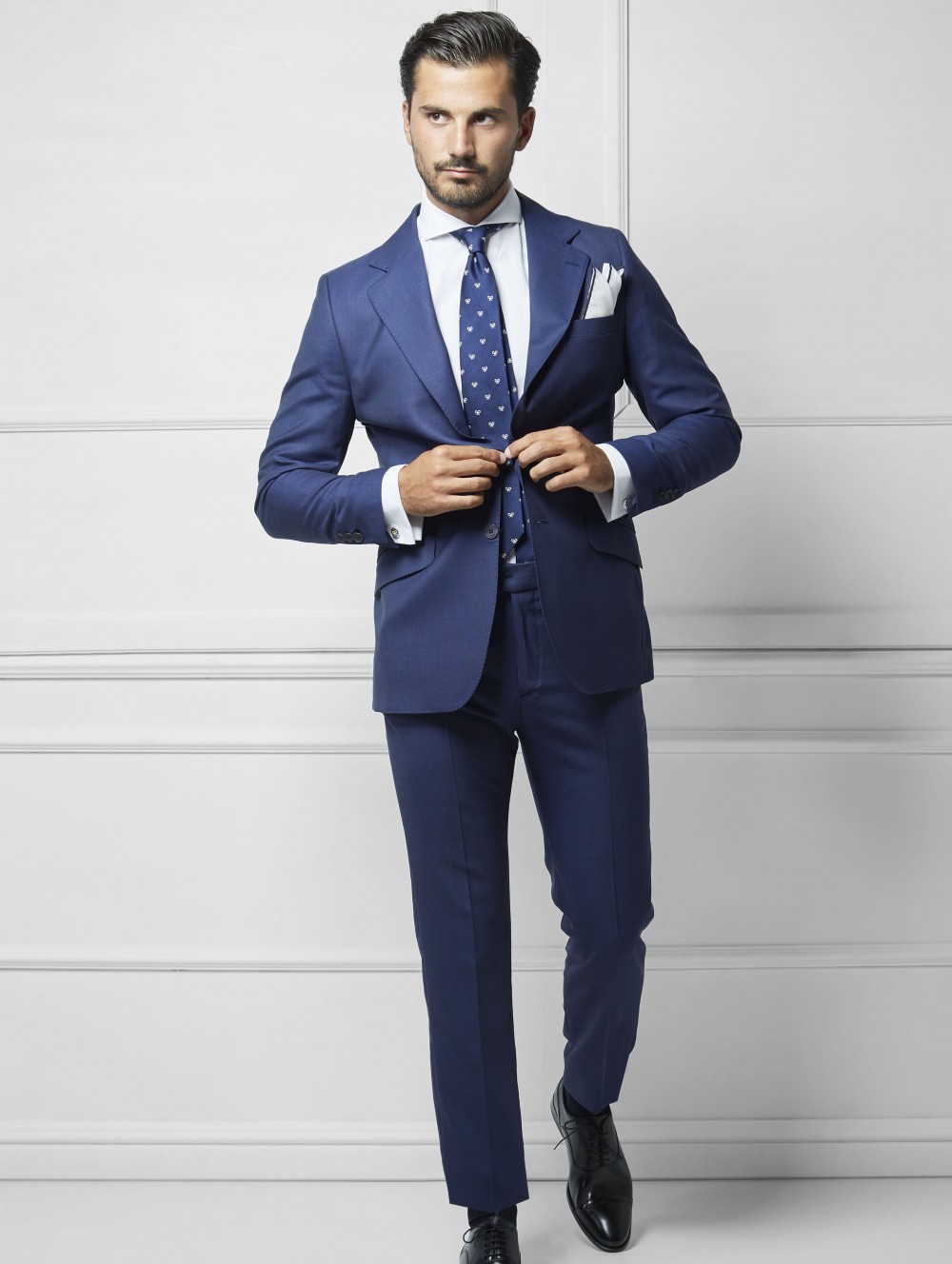MALE MODELS IN SUITS: MANU MORAL for SILBÓN