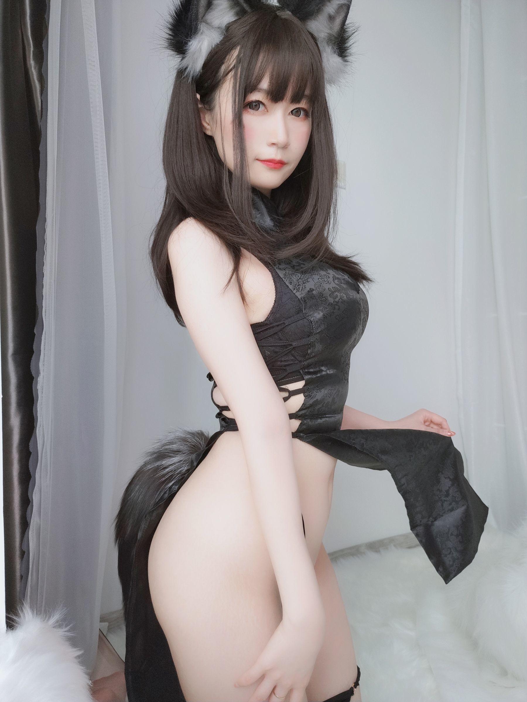 Coser模特白银81 《小黑狼》 写真集(82)