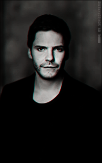 Daniel Brühl VXlEeXVe_o