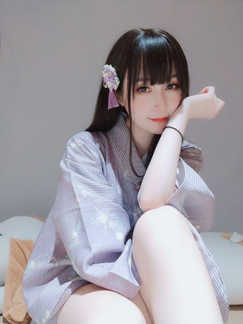 Coser @ 白银 81: 女 场 浴池 上 (67 photos)