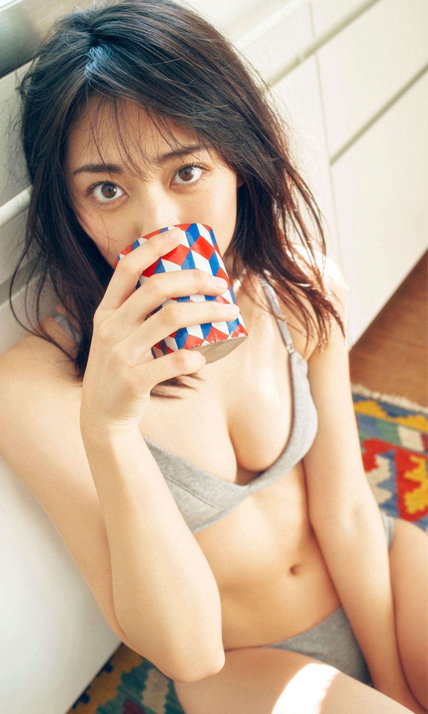 Kazusa Okuyama 奥山かずさ, 週プレ Photo Book 「平成最後のニューヒロイン！奥山かずさの魅力に迫る。」 Set.03(25)