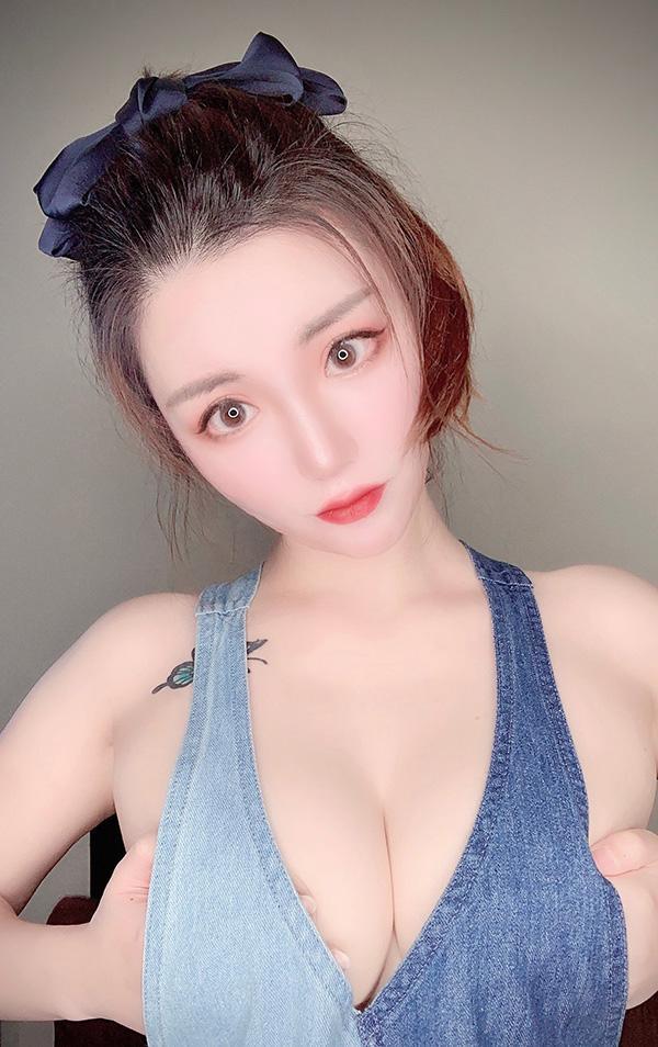 知性美女Nicolove的休闲系私拍尺度视图(1)