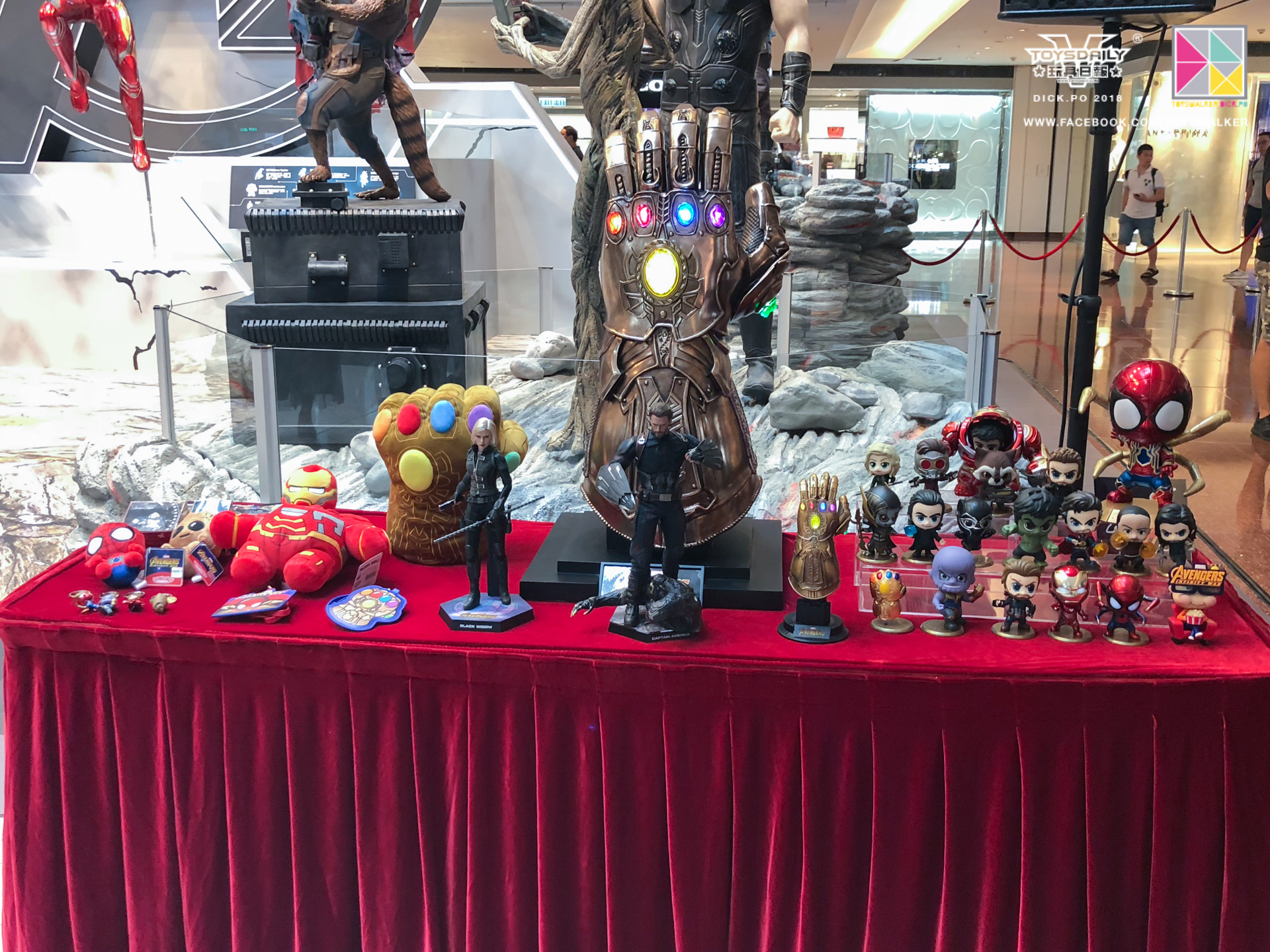 Exhibition Hot Toys : Avengers - Infinity Wars  KV8dqr8b_o
