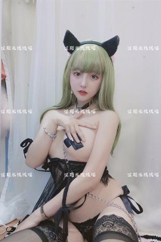 过期米线线喵-绿色头发