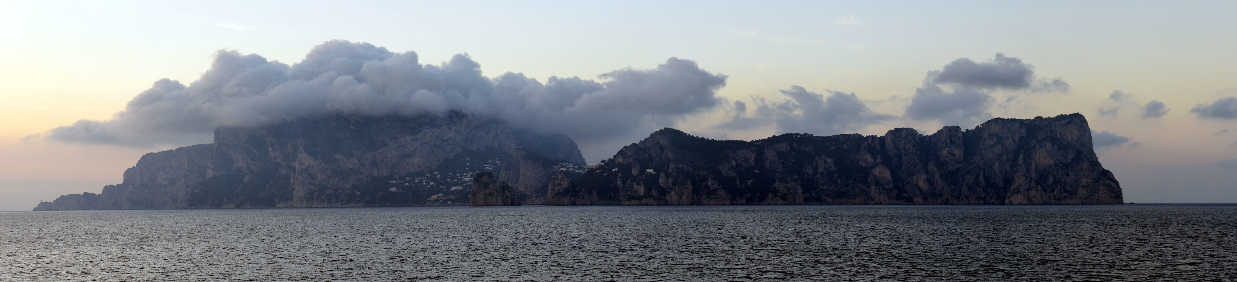 Capri island - Italy.jpg