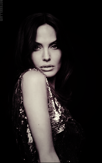 Angelina Jolie Rg4KWTf7_o