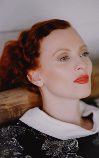 Karen Elson 4AYBW5PW_o