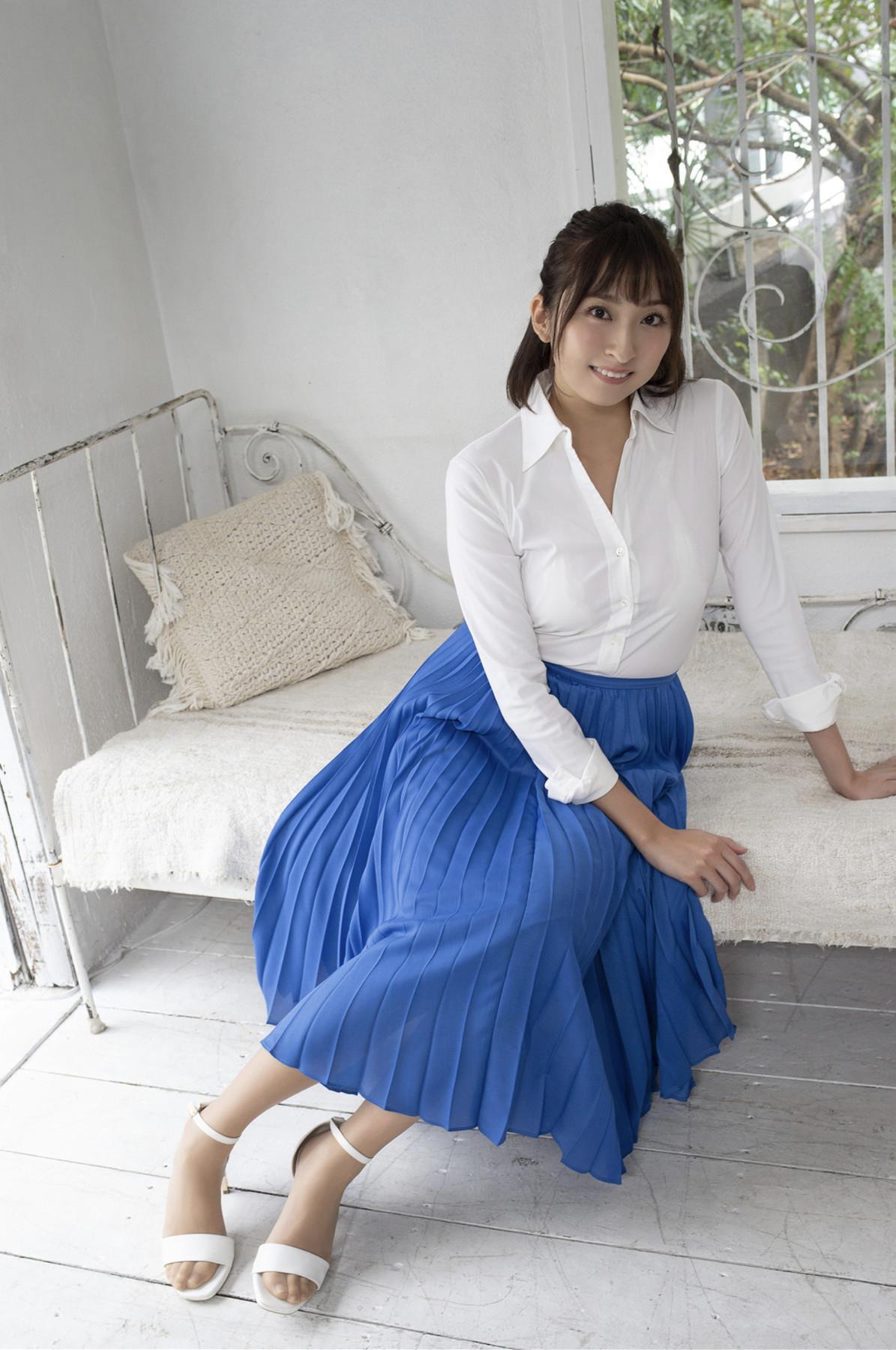 Saki Ogata 緒方咲, 写真集 「美脚の天使」 Set.01(2)