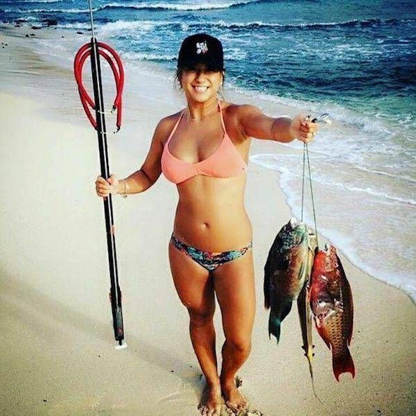 GIRL FISHING 8RHl1nfS_o