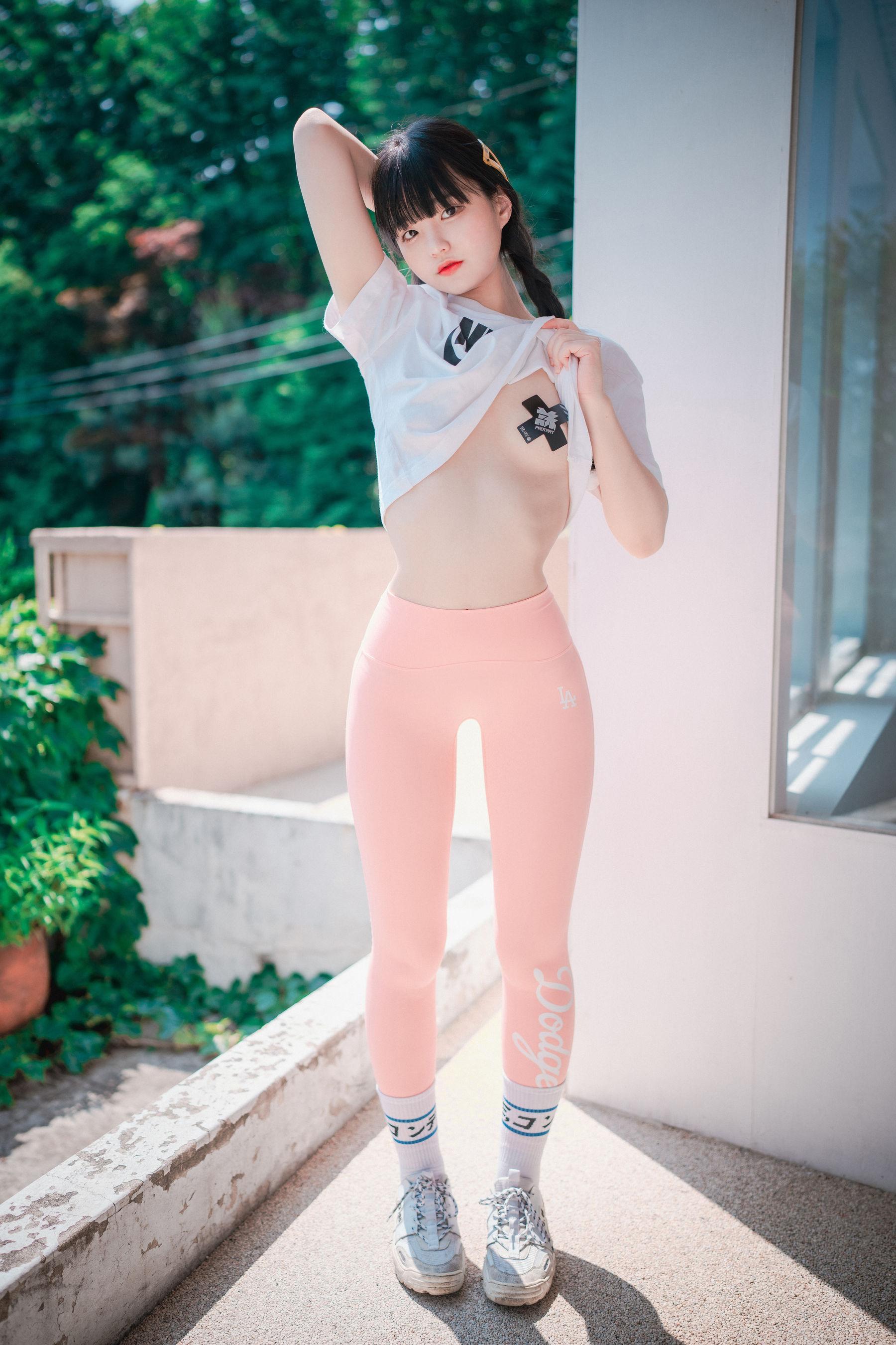 [DJAWA] Jenny – Loose and Tight Pink 写真套图(150)