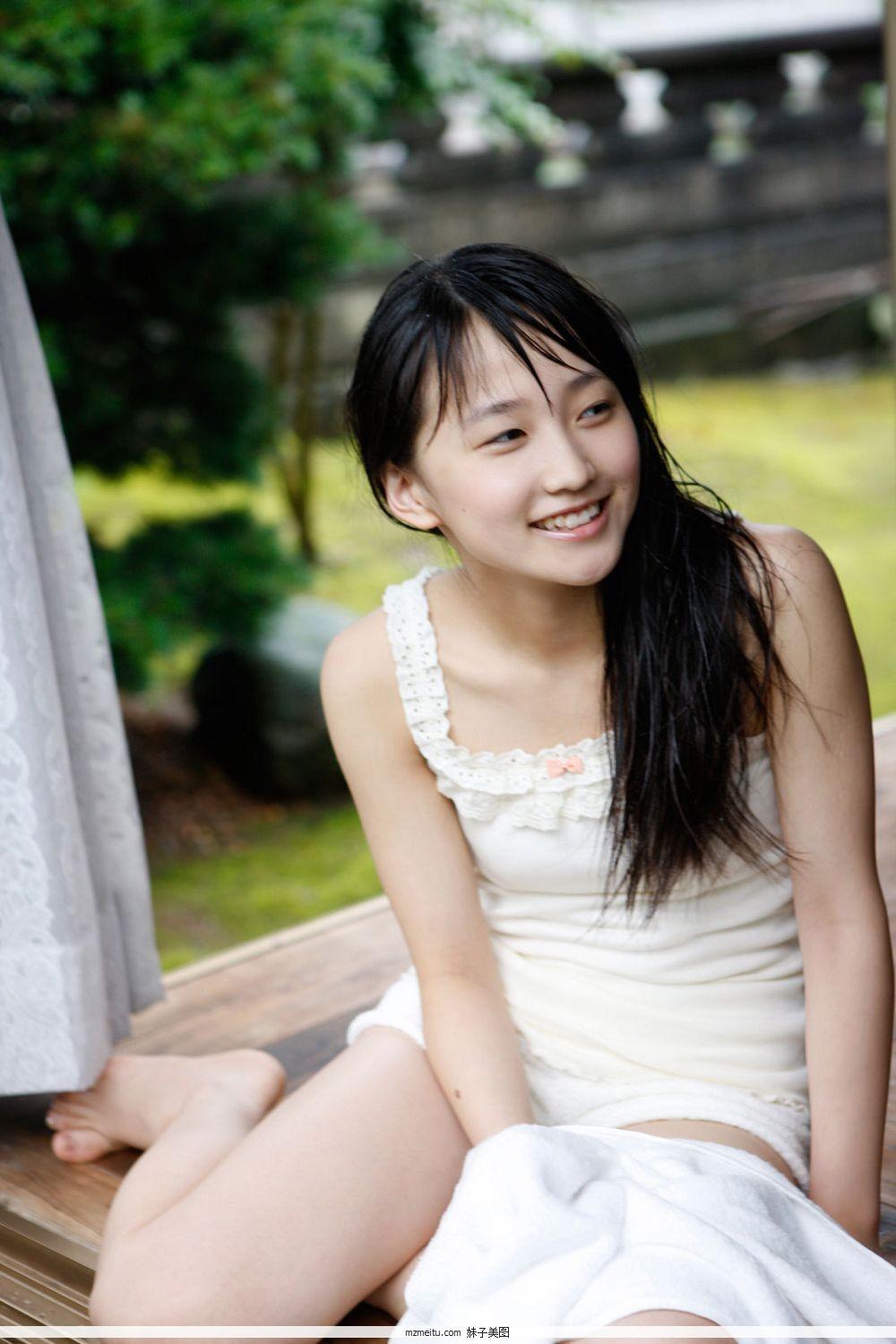 [H!P Digital Books] No.105 鞘师里保 Riho Sayashi 写真套图(57)