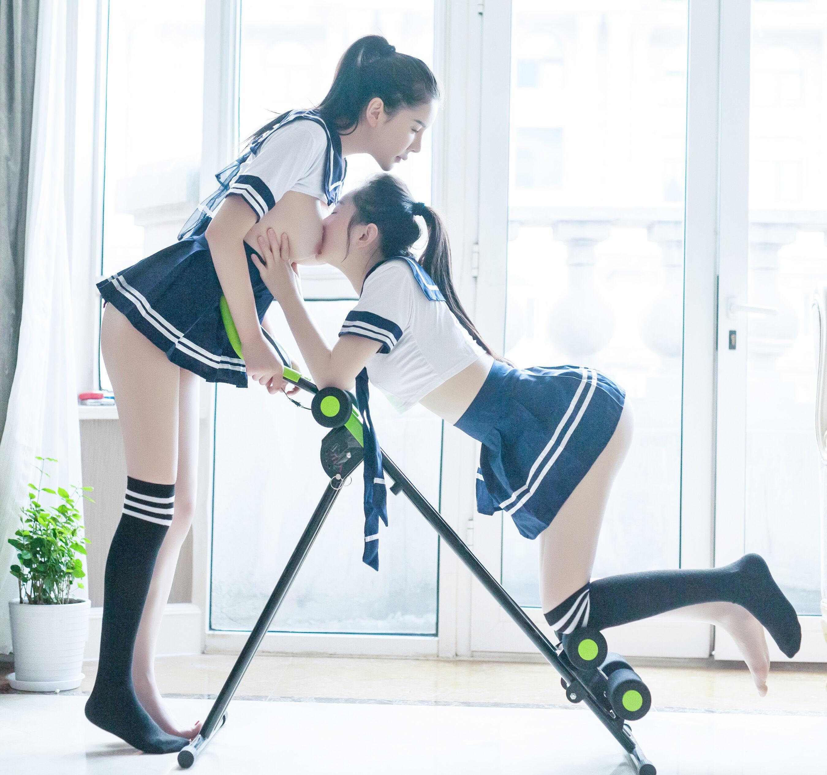 国模人体 李丽莎&顾欣怡《姐妹》(21)