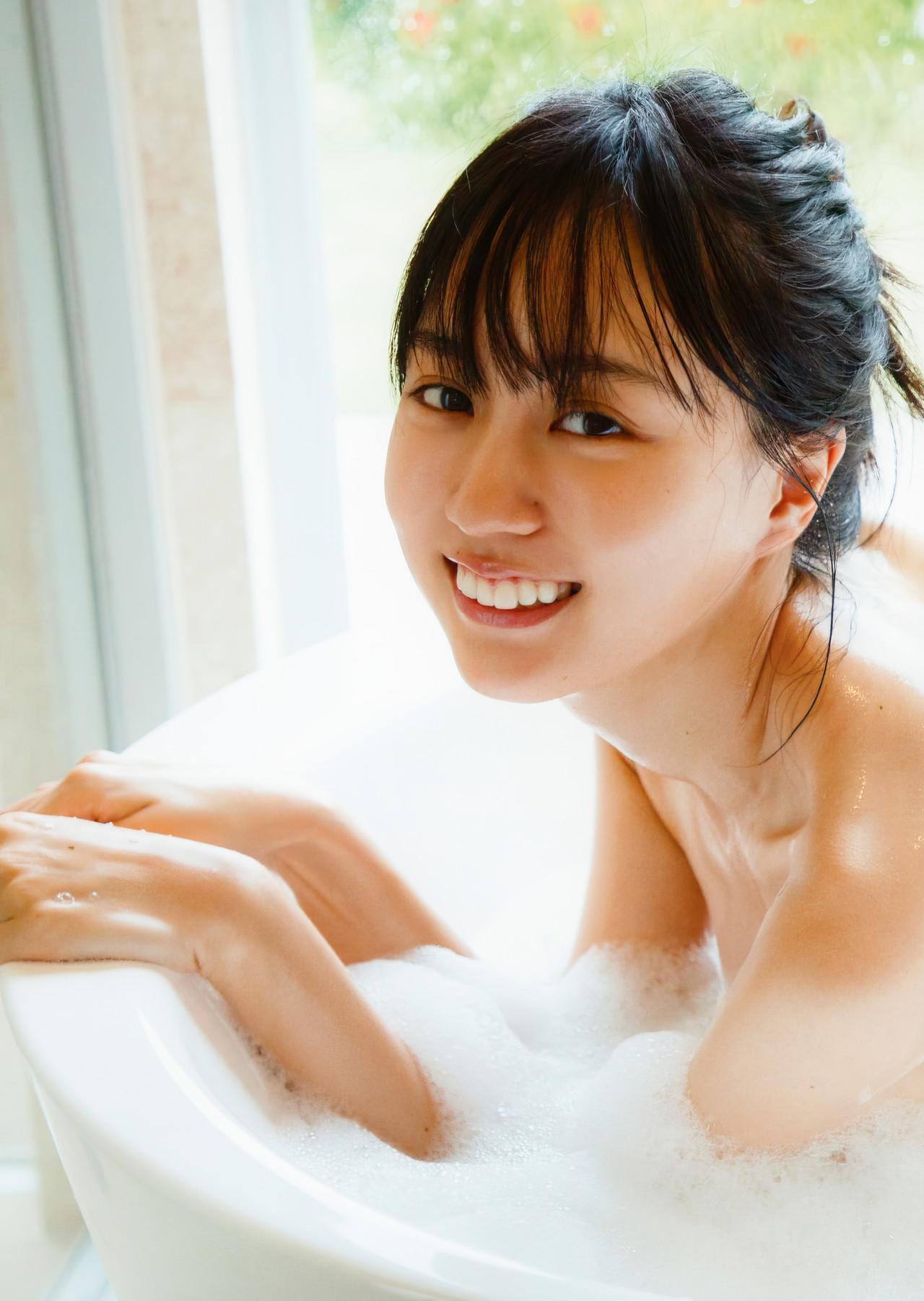 Haruka Kaki 賀喜遥香, 1st写真集 [まっさら] Set.02(47)