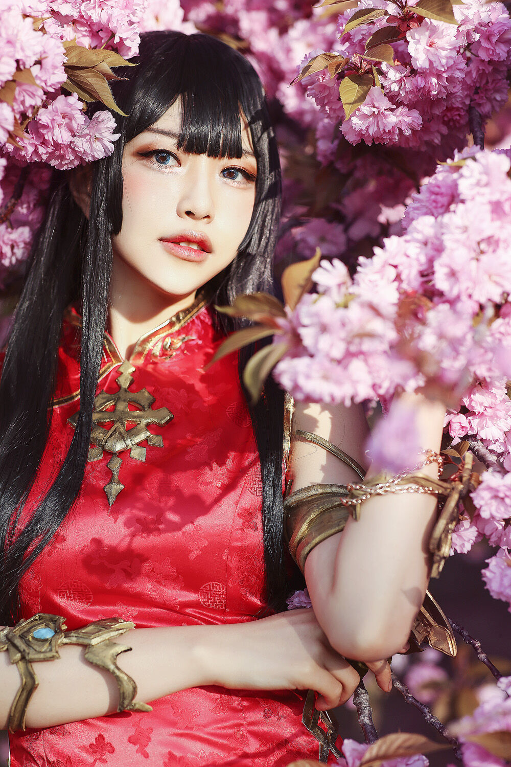 Akhee - Eastern Lady Togi
