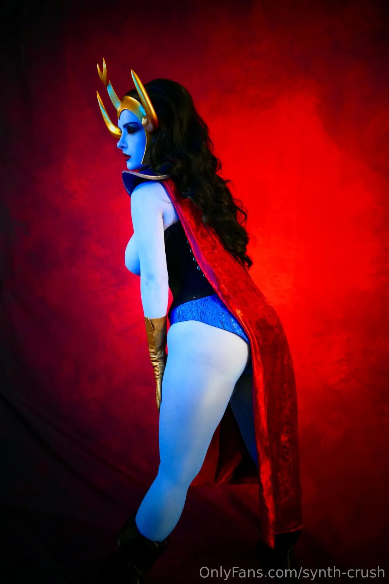 Synth-Crush - He-Man Cosplays