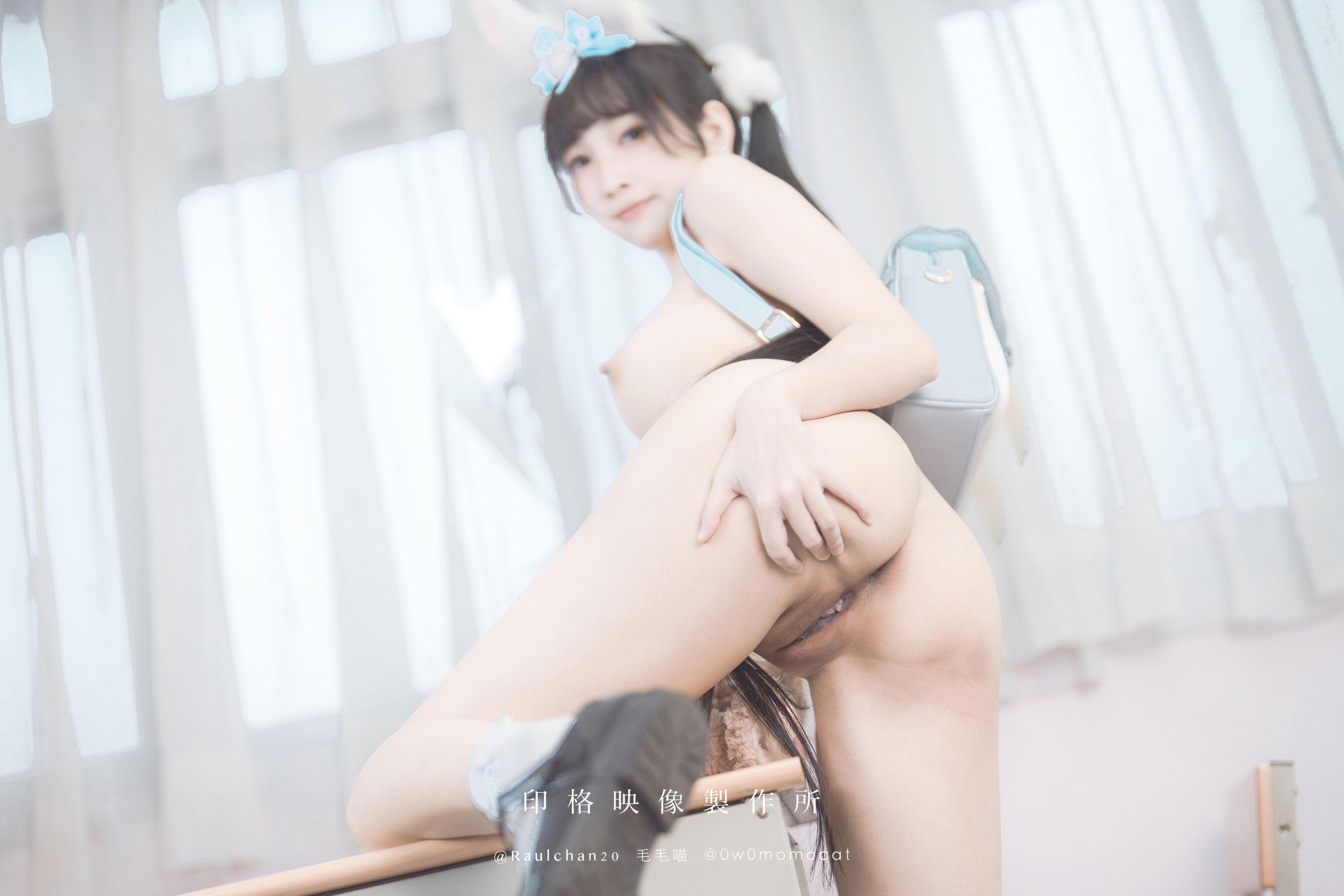 国模套图 慕慕Momo《玉桂狗 Cinnamoroll》(32)