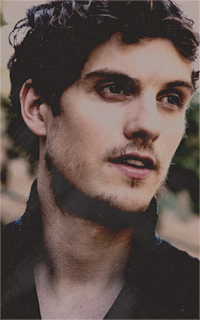 Daniel Sharman Efv2C04X_o