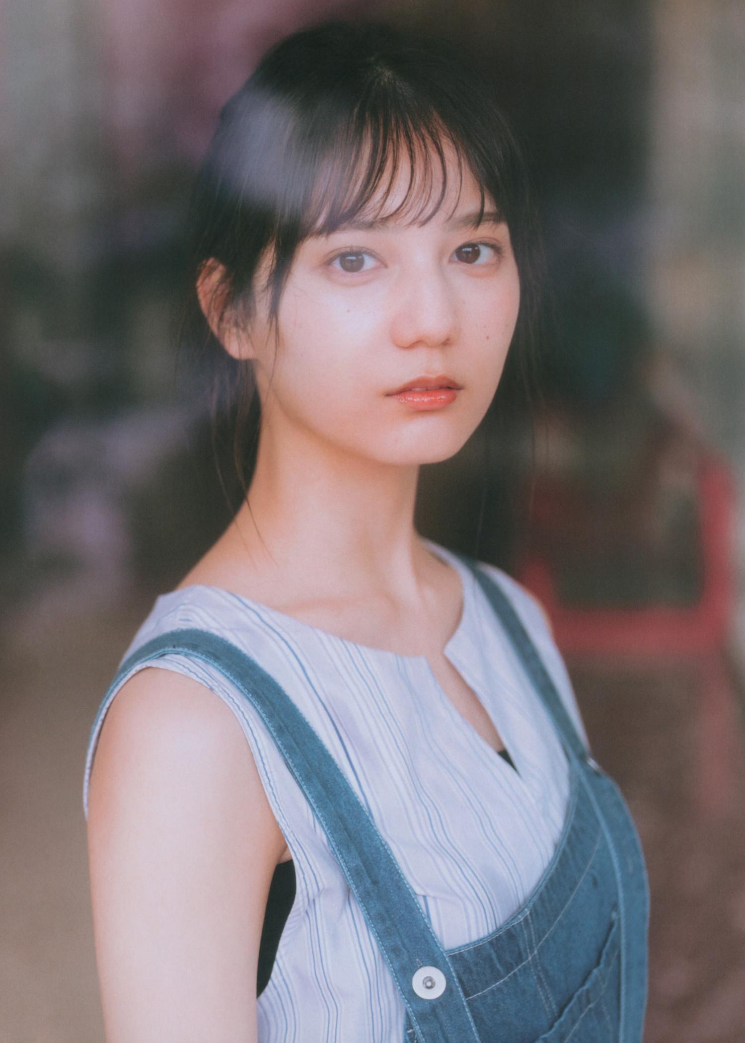 Nao Kosaka 小坂菜緒, B.L.T. 2022.11 (ビー・エル・ティー 2022年11月号)(12)
