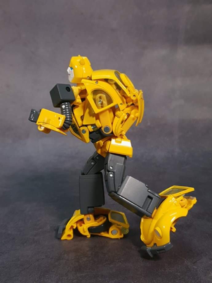 [Masterpiece] MP-45 Bumblebee/Bourdon v2.0 - Page 2 X8hm2cGy_o