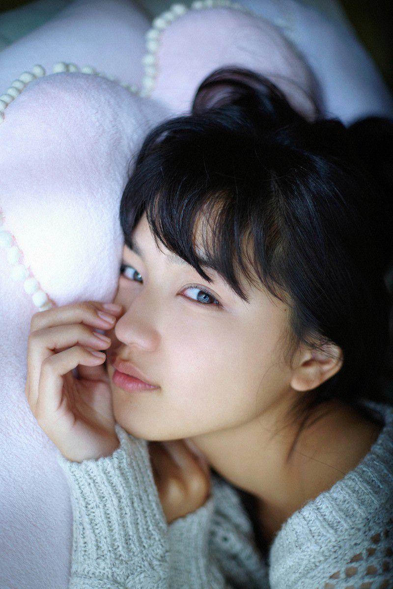 [Wanibooks] NO.100 Haruna Kawaguchi 川口春奈 写真集(2)