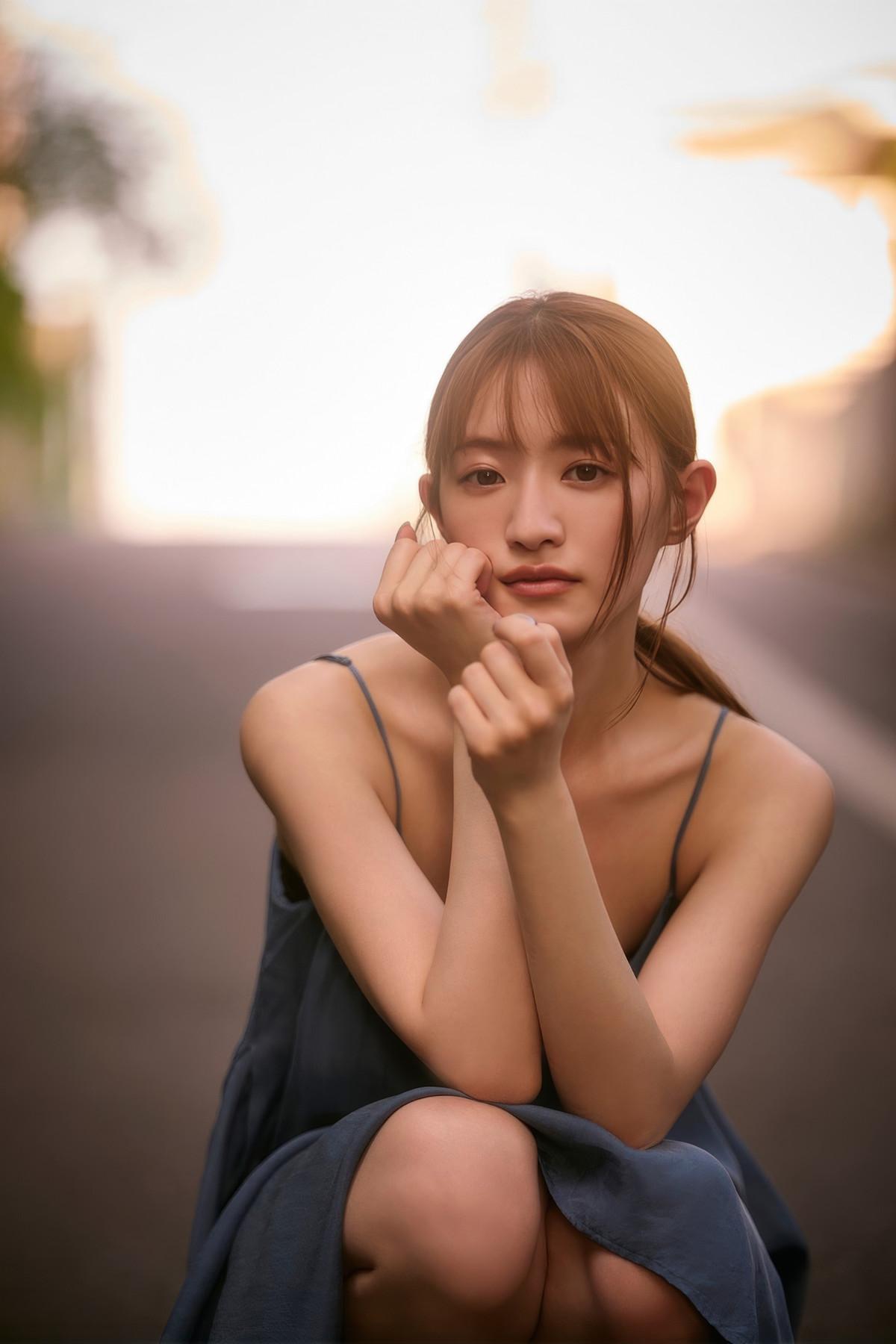 Kana Nakada 中田花奈, FLASHデジタル写真集 「Bloom」 Set.01(7)