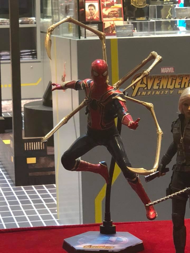 Exhibition Hot Toys : Avengers - Infinity Wars  QeblYUmH_o