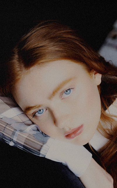 Sadie Sink - Page 2 GyDhCQnJ_o