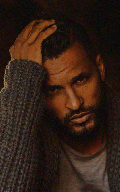 Ricky Whittle  7qfYLX6P_o