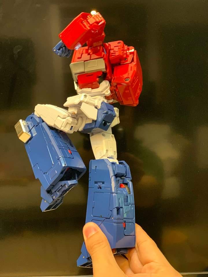 [Masterpiece] MP-44 Optimus Prime/Optimus Primus v3.0 - Page 6 0gKecLtf_o