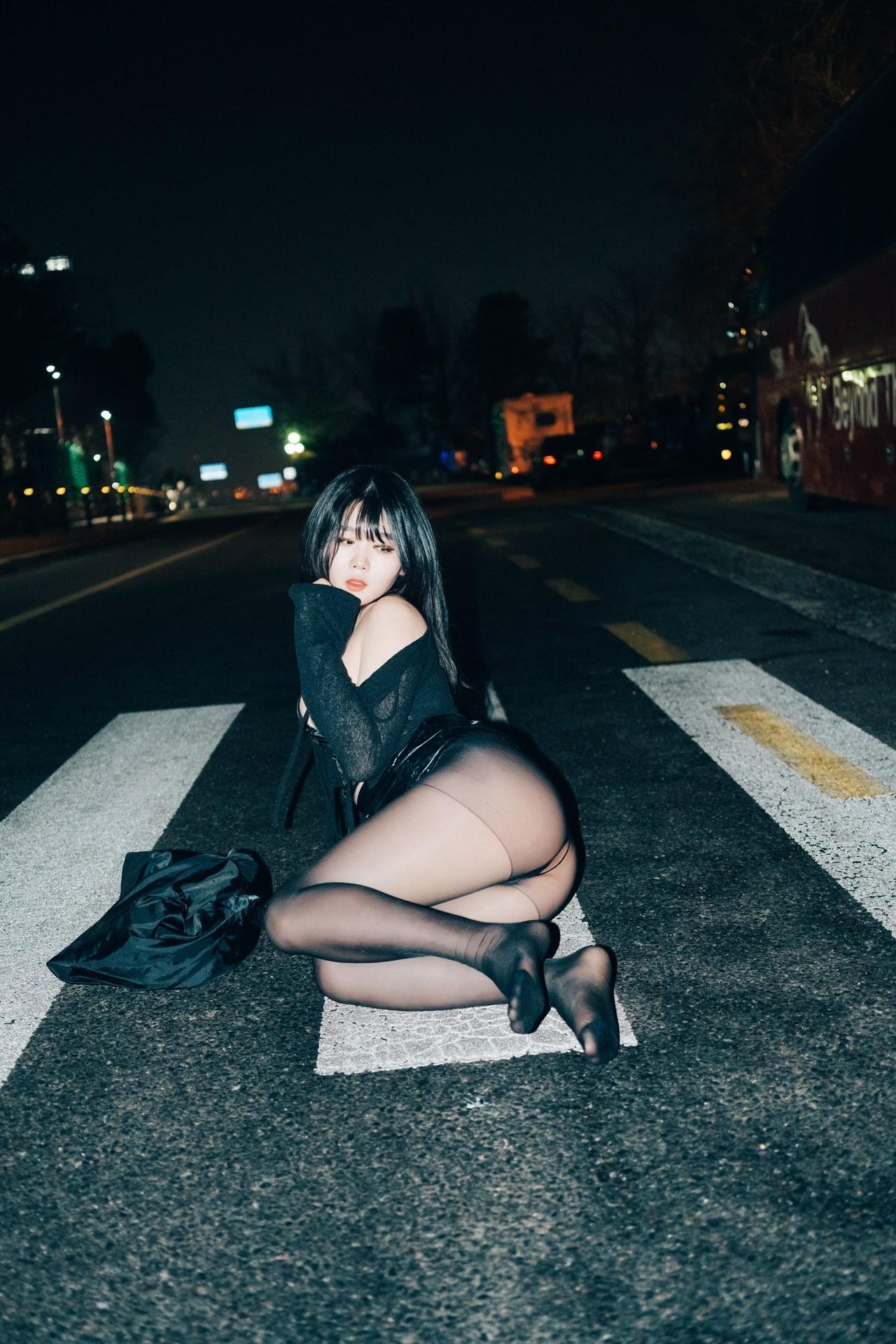 ZIA.Kwon 권지아, [Loozy] XXX At Night Road Set.01(39)