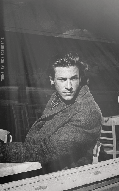 Gaspard Ulliel MtRi5uZA_o