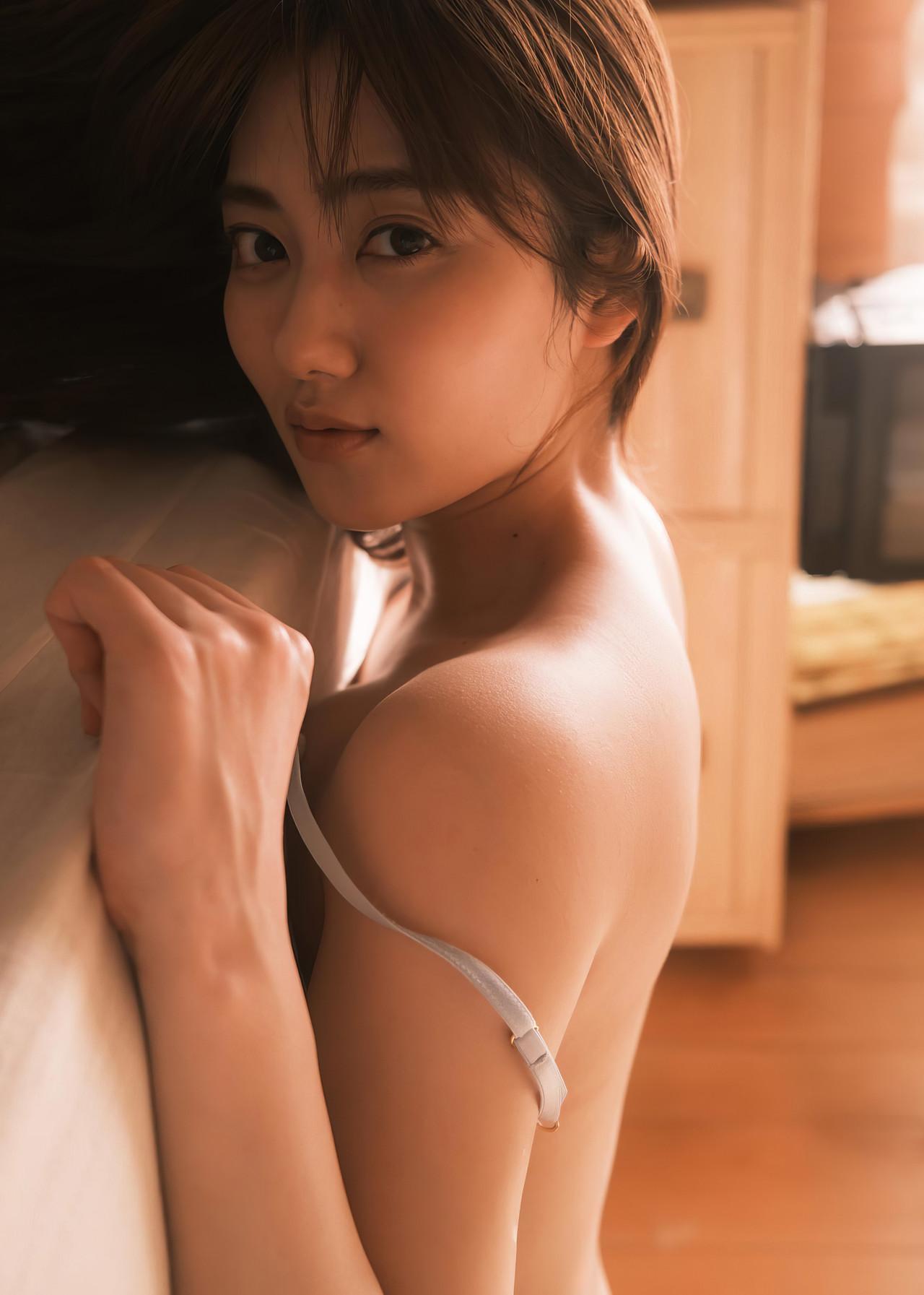 Kazusa Okuyama 奥山かずさ, 週刊ポストデジタル写真集 [光艶] Set.02(35)