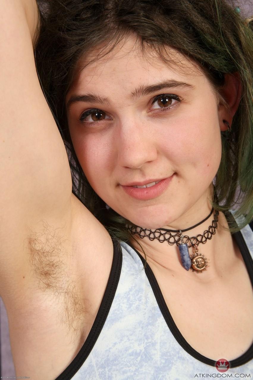 Hot amateur pornstar Aislynn showing off her excessively hairy pussy & armpits(1)