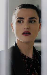 Katie McGrath ZWeiST2i_o