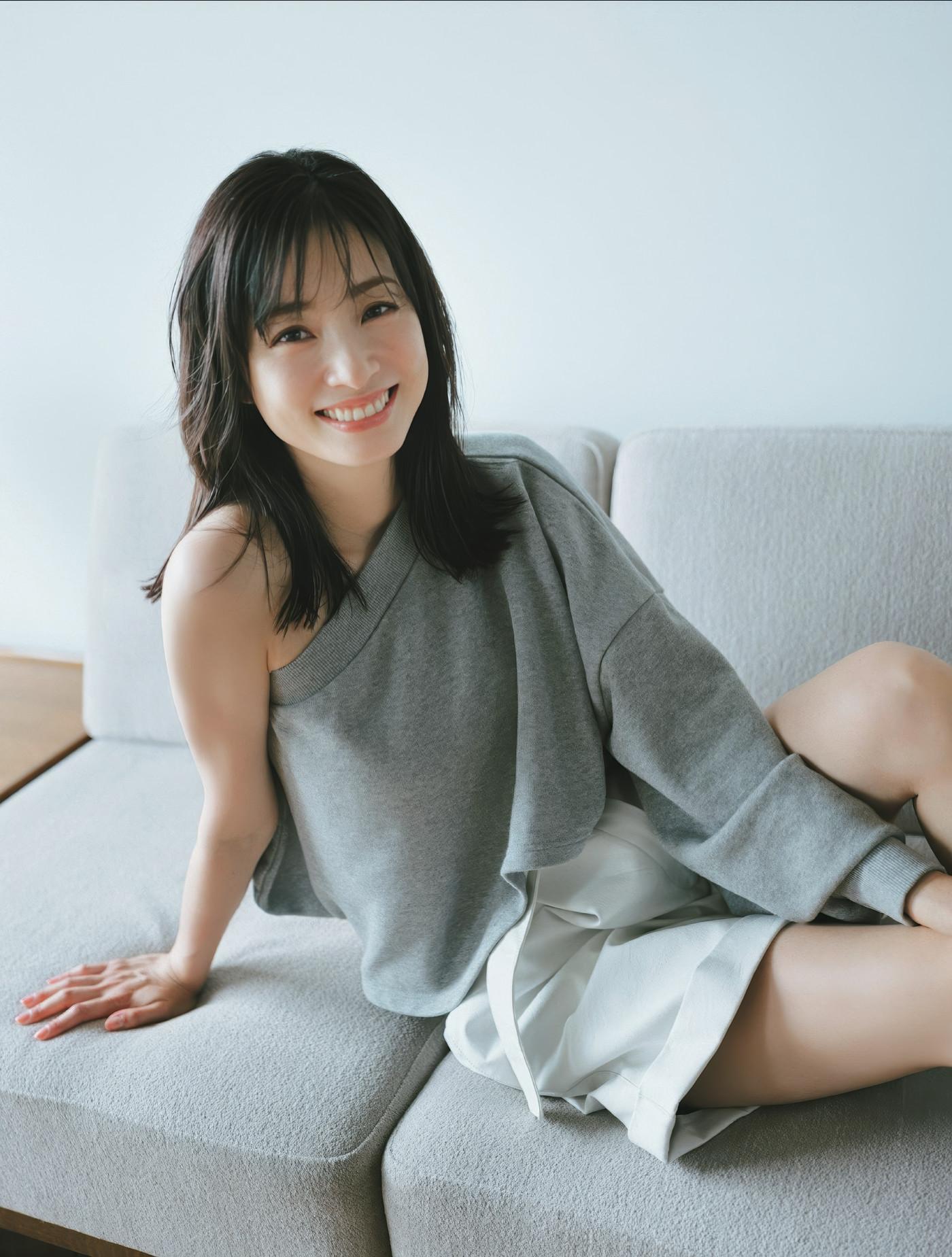 Aya Ueto 上戸彩, FLASH 2025.07.08 (フラッシュ 2025年7月8日号)(5)