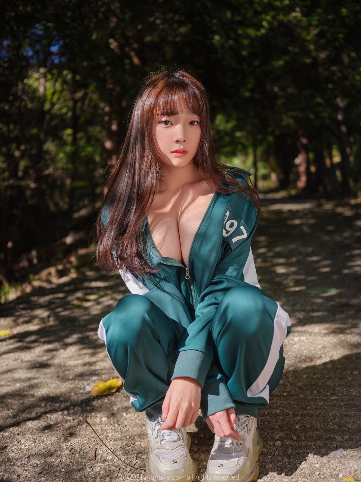 Kang Inkyung 강인경, ArtGravia Vol.338 Photobook Set.01(4)