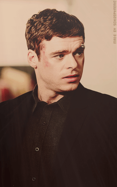 Richard Madden JNhlfS55_o